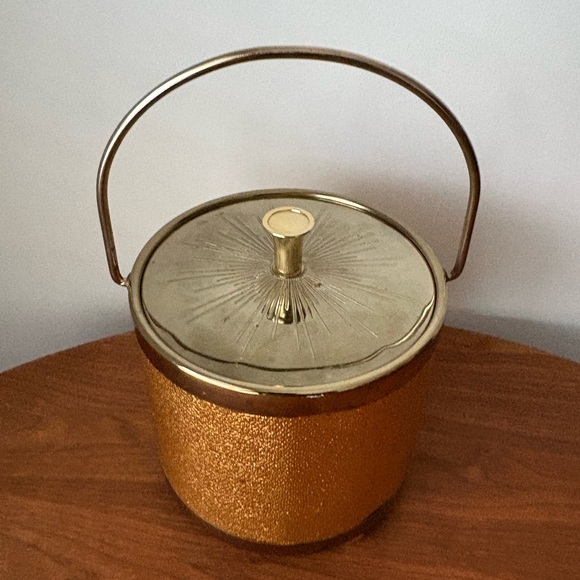 MCM Starbust Textured Gold Ice Bucket with Handle - Picture 7 of 12